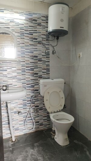 Bathroom in 2 BHK Apartment at Signature Global The Roselia, Sector 95a – for Sale