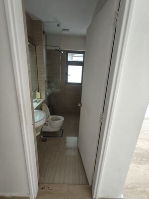 Building Lobby in 3 BHK Apartment at Imperial Heights Goregaon West, Goregaon West – for Rent