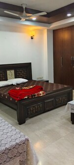 4 BHK 500 Sq.Yd. Builder Floor in Green Park Extension