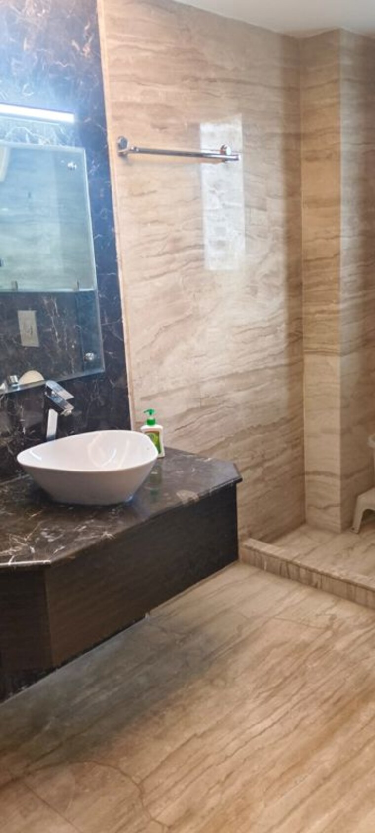 Bathroom, green park extension 4 Bedroom 500 Sq.Yd. Builder Floor In Green Park Extension Delhi 10651195
