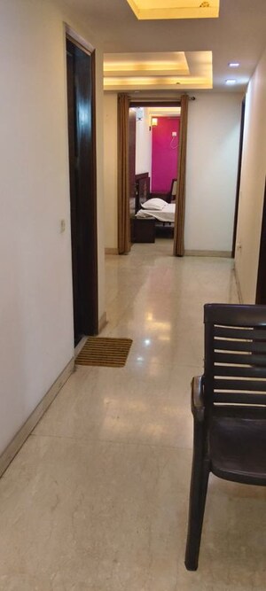 Living Room in 4 BHK Builder Floor at Green Park Extension – for Rent