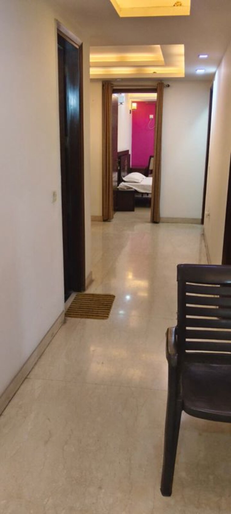 Living Room, green park extension 4 Bedroom 500 Sq.Yd. Builder Floor In Green Park Extension Delhi 10651195