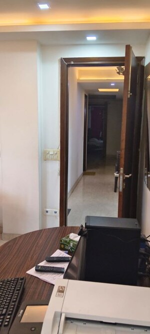 Living Room in 4 BHK Builder Floor at Green Park Extension – for Rent