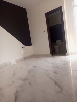 Room in  Builder Floor at Rzone Homes, Sector 73 – for Sale