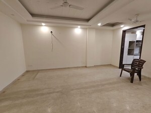 3 BHK Builder Floor For Rent in Rajouri Garden
