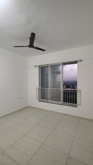 Room in 2 BHK Apartment at Mahindra Centralis Tower 3, Pimpri – for Rent