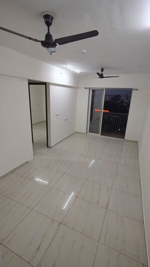 2 BHK Apartment For Rent in Mahindra Centralis Tower 3, Pimpri