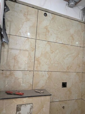 Attached Bathroom in  Showroom at Shakarpur – for Rent