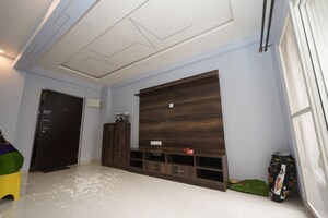 Room in 2 BHK Apartment at NR Windgates, Thanisandra Main Road – for Rent