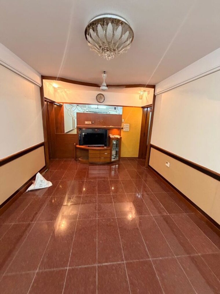 Kitchen, lokhandwala-infrastructure-lady-ratan-tower 2 Bedroom 750 Sq.Ft. Apartment In Worli Mumbai 10651306