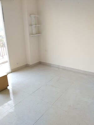 Room in 2 BHK Apartment at Signature Global The Roselia, Sector 95a – for Rent