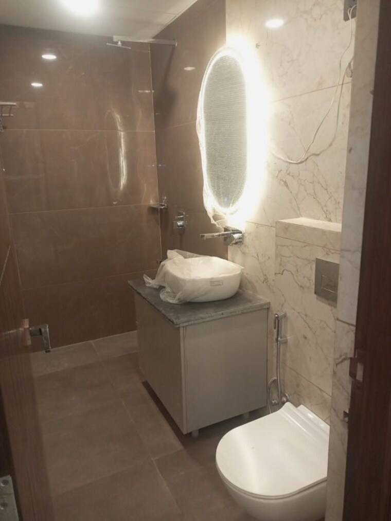 Bathroom, limra-height 2 Bedroom 1150 Sq.Ft. Builder Floor In Sector 73 Noida 10651339