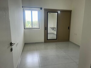 Room in 2 BHK Apartment at Casagrand Boulevard, Hennur Road – for Rent
