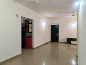 Room in 2.5 BHK Apartment at Provident Harmony, Thanisandra Main Road – for Rent