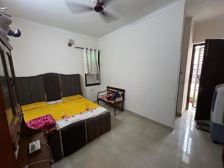 Bedroom, green fields colony 3 Bedroom 1800 Sq.Ft. Builder Floor In Green Fields Colony Faridabad 10651361