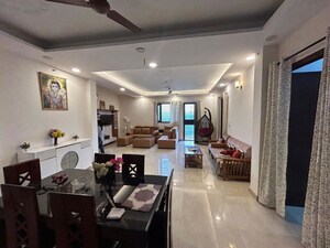 Team Area in 3 BHK Builder Floor at Green Fields Colony – for Sale