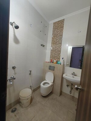 Bathroom in 1 BHK Builder Floor at Sector 55 – for Rent