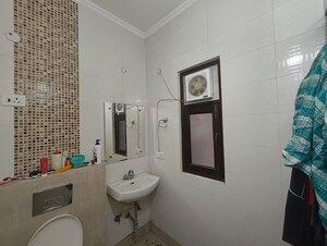 Bathroom in 1 BHK Builder Floor at Sector 55 – for Rent