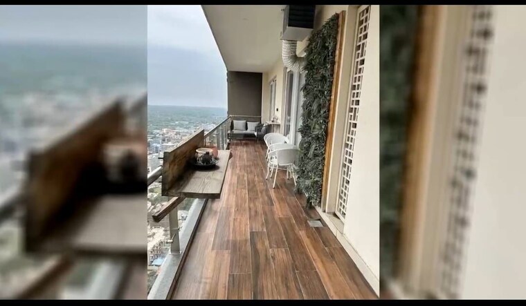 Balcony, mahindra-luminare 3 Bedroom 2985 Sq.Ft. Apartment In Sector 59 Gurgaon 10651386