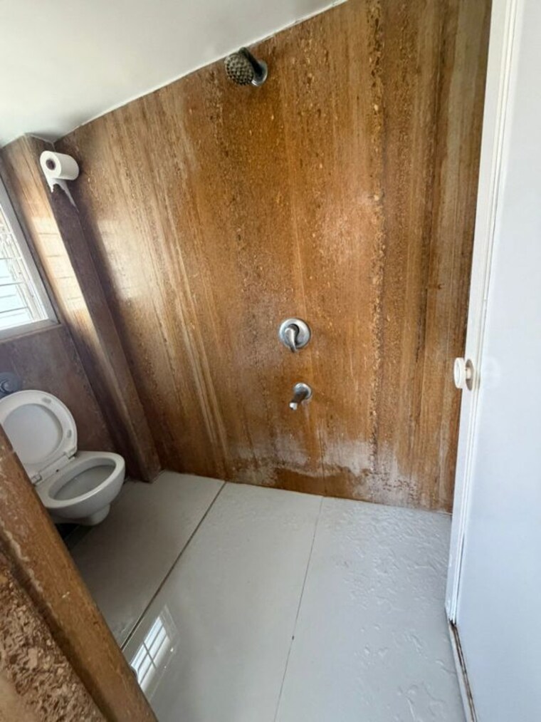 Attached Bathroom, bandra west 2 Bedroom 660 Sq.Ft. Apartment In Bandra West Mumbai 10651398