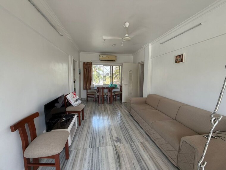 Living Room, bandra west 2 Bedroom 660 Sq.Ft. Apartment In Bandra West Mumbai 10651398