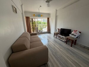 2 BHK Apartment For Sale in Bandra West