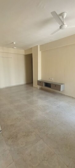 2 BHK Apartment For Rent in MRG The Meridian