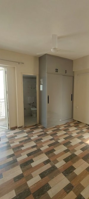 Room in 2 BHK Apartment at MRG The Meridian, Sector 89 – for Rent