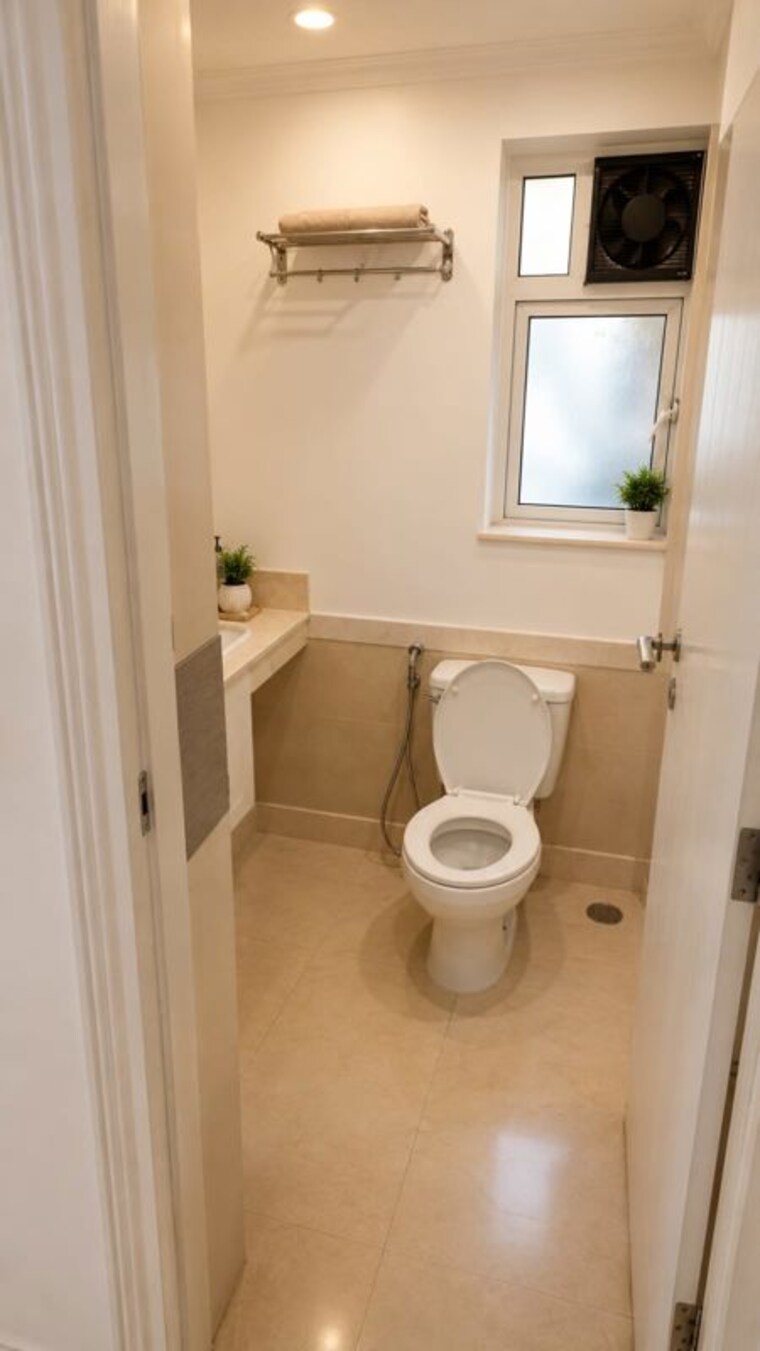Bathroom, hiranandani-meadows 2 Bedroom 750 Sq.Ft. Apartment In Manpada Thane 10651427