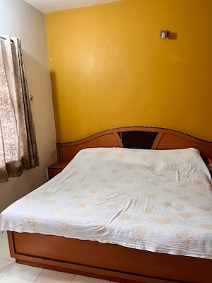 Bedroom in 2 BHK Apartment at Raheja Woods, Kalyani Nagar – for Rent