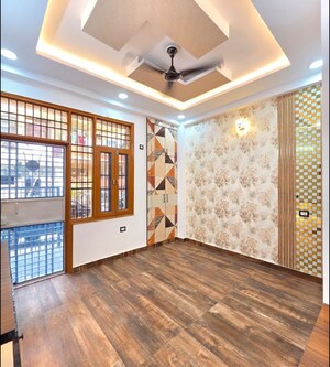 Bedroom in 3 BHK Builder Floor at Indirapuram Shakti Khand 1 – for Sale
