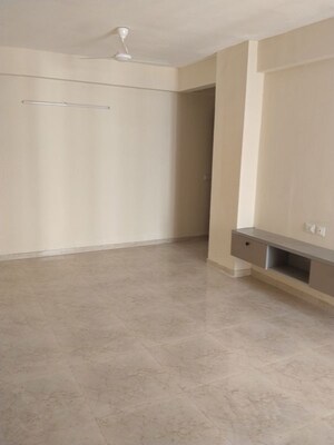 Room in 2 BHK Apartment at MRG The Meridian, Sector 89 – for Rent