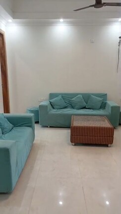 3 BHK Builder Floor For Rent in Sector 42