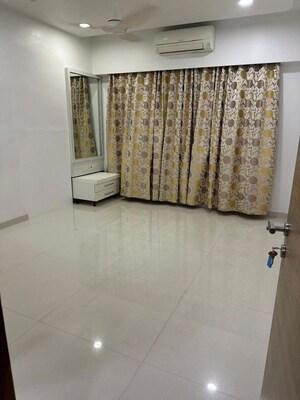 Bedroom in 2 BHK Apartment at Chembur – for Rent