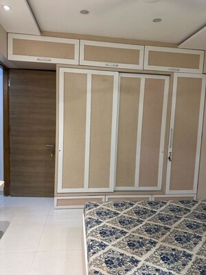 Bedroom in 2 BHK Apartment at Chembur – for Rent