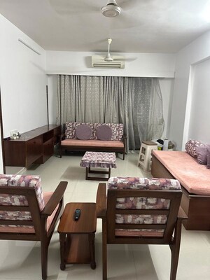 2 BHK Apartment For Rent in Chembur
