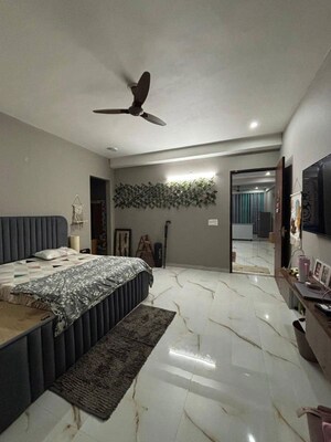 Bedroom in 1 BHK Builder Floor at Saket – for Rent