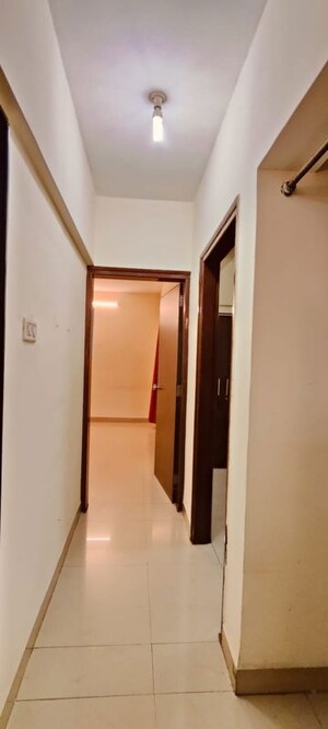 2 BHK Apartment For Rent in Magarpatta City Cosmos, Magarpatta Road
