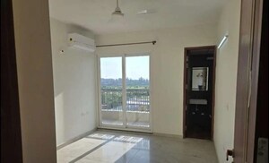 Room in 3 BHK Apartment at Malwa Escon Primera, International Airport Road – for Rent