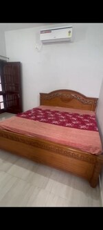 1 Rk  500 Sq.Ft. Builder Floor in Sector 44
