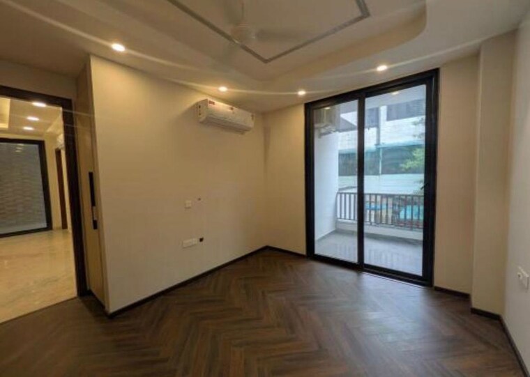 Room, palam vihar  280 Sq.Yd. Builder Floor In Palam Vihar Gurgaon 10651531