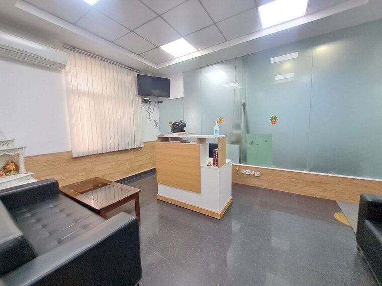 Kitchen, sector 63 Commercial Office Space in IT/SEZ 600 Sq.Ft. In Sector 63 Noida 10651401