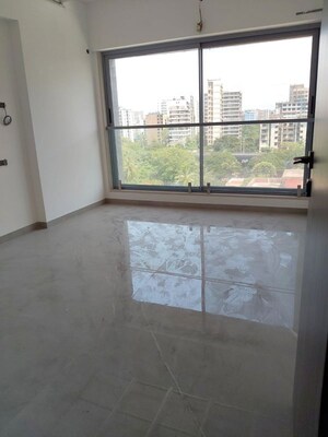 Room in 3 BHK Apartment at Shree Park Altezza, Andheri West – for Sale