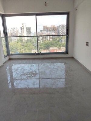 Room in 3 BHK Apartment at Shree Park Altezza, Andheri West – for Sale