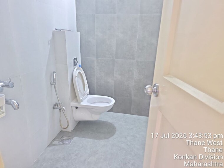Bathroom, vijay-orovia 3 Bedroom 887 Sq.Ft. Apartment In Ghodbunder Road Thane 10651916