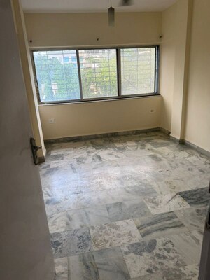 Room in 2 BHK Apartment at Bandra West – for Rent