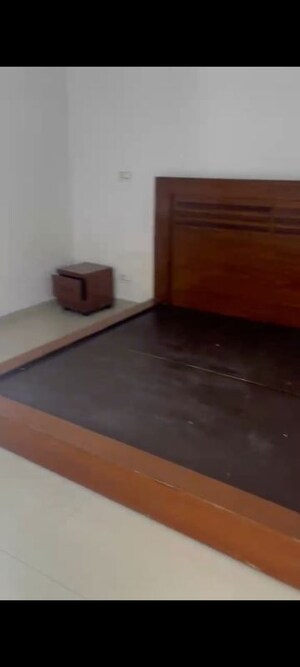 2 BHK Builder Floor For Rent in Sector 37