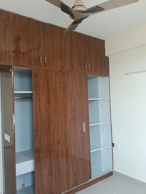 2 BHK Apartment For Rent in Shree Vardhman Mantra, Sector 67