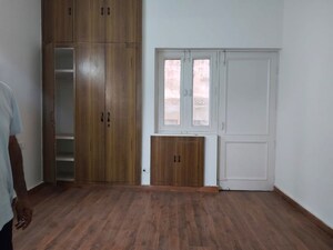 Room in 2 BHK Builder Floor at Greater Kailash Part 3 – for Rent