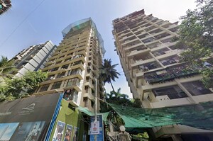  Apartment For Sale in Azad Nagar